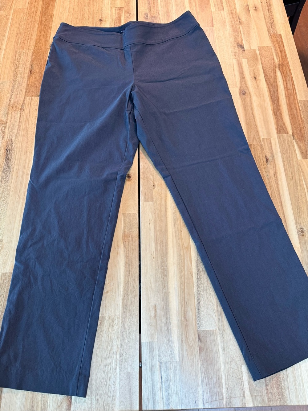 NIC+ZOE Straight-Leg Pants in Deep Gray